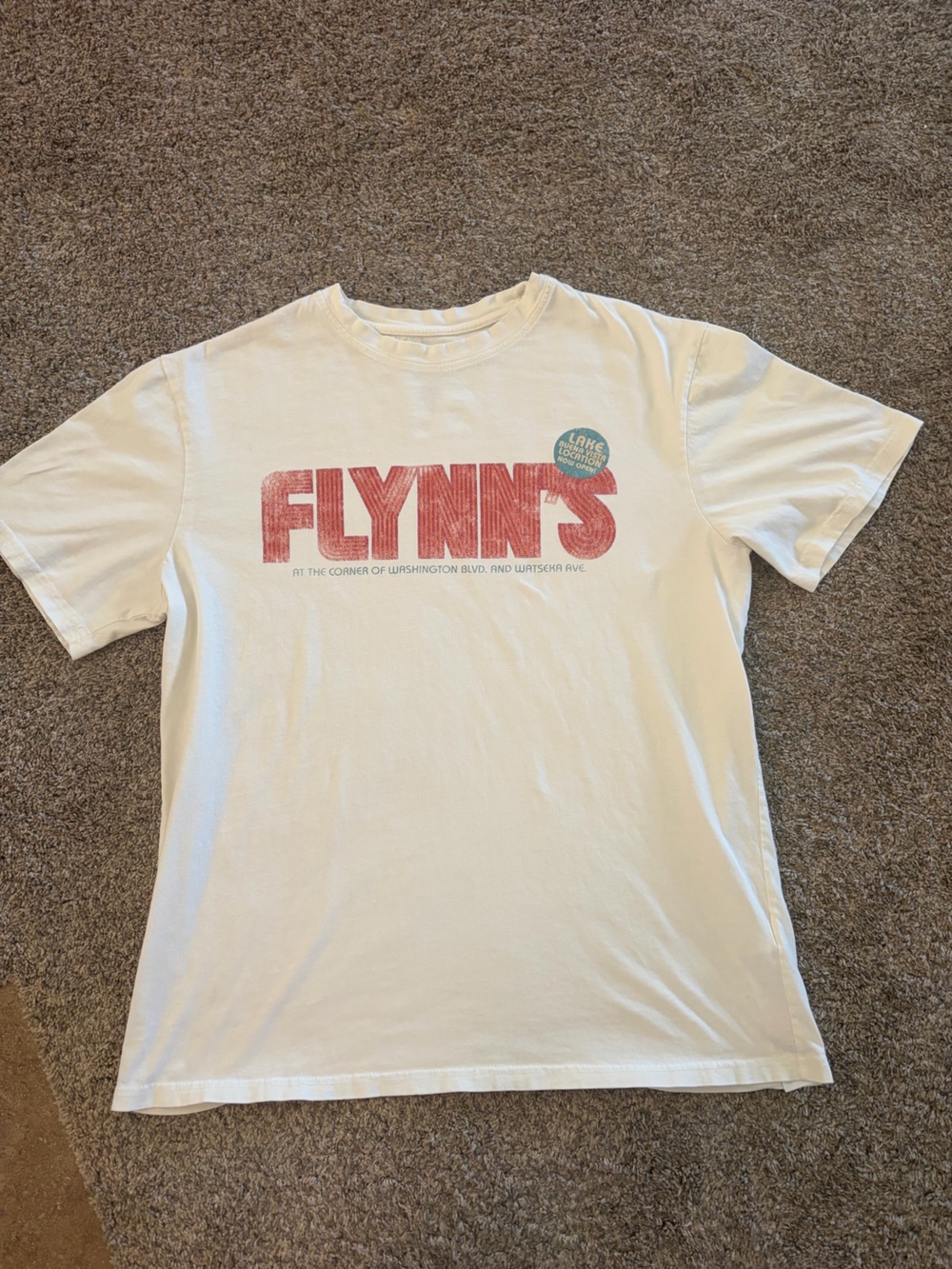 Disney Fly. ‘s arcade 
Space Paranoids & TRON' Graphic Tee